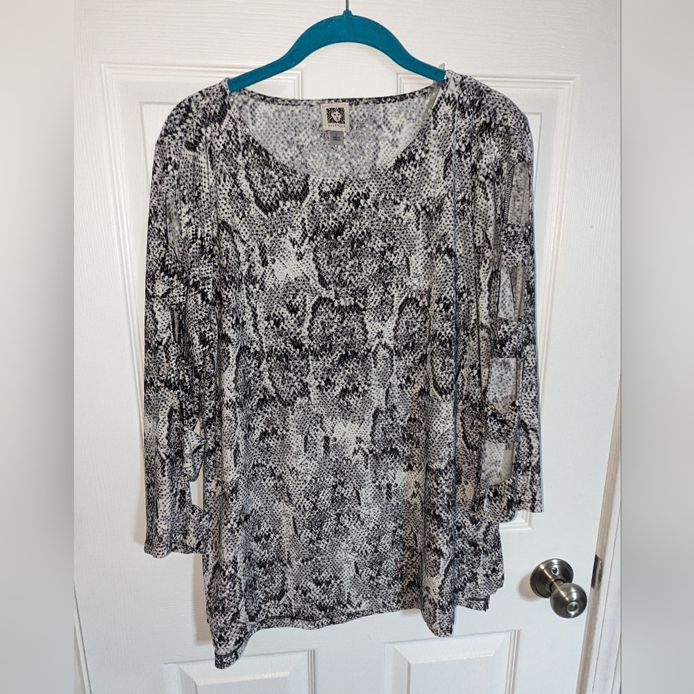 Anne Klein cold shoulder top